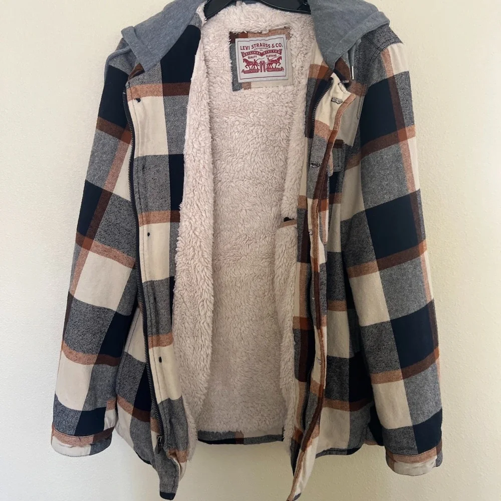 Levi's Flannel Lined Jacket Men Size S Brown Gray Plaid Hooded Sherpa Coat